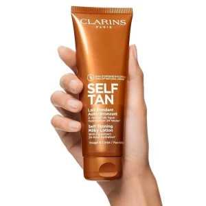 Zelfbruiner>Clarins Zelfbruinende Melkachtige Lotion